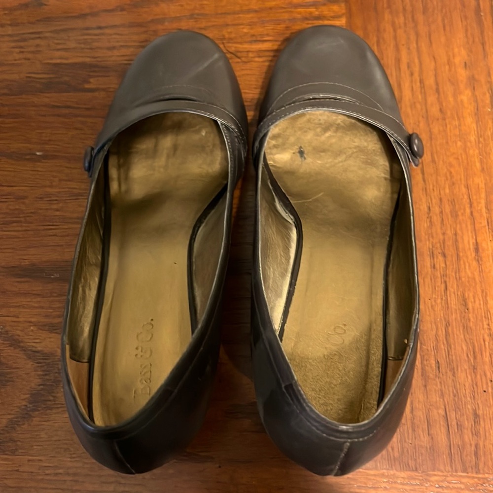 Bass Brown Danni Heel Size 8.5M